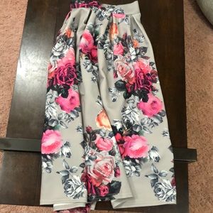 Floral knee length skirt 3x